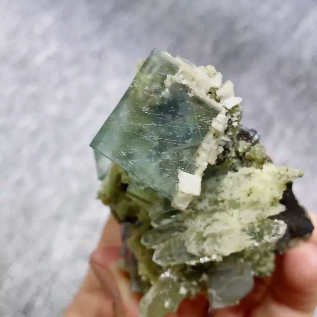 Natural Blue Cubic Fluorite and Quartz Symbiosis comes from Yaogangxian,Hunan 65*70*45MM - image 3
