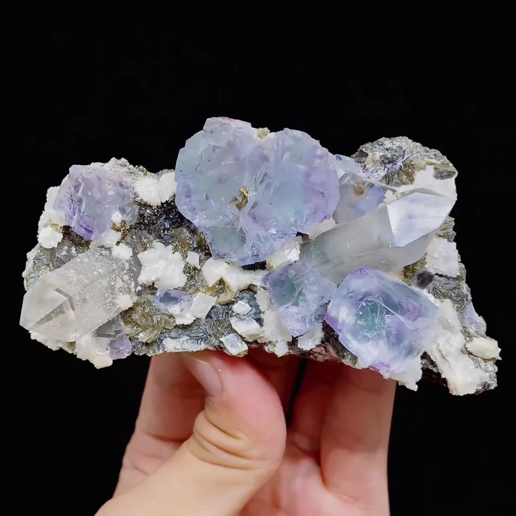 Natural Blue Cubic Fluorite and Quartz Tower Symbiosis comes from Yaogangxian,Hunan 100*50*30MM - image 5