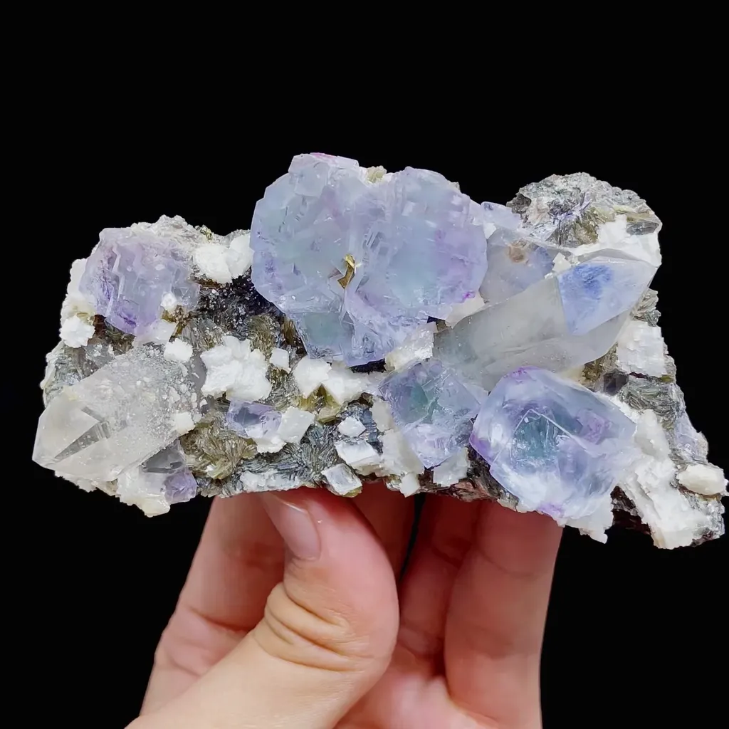Natural Blue Cubic Fluorite and Quartz Tower Symbiosis comes from Yaogangxian,Hunan 100*50*30MM image