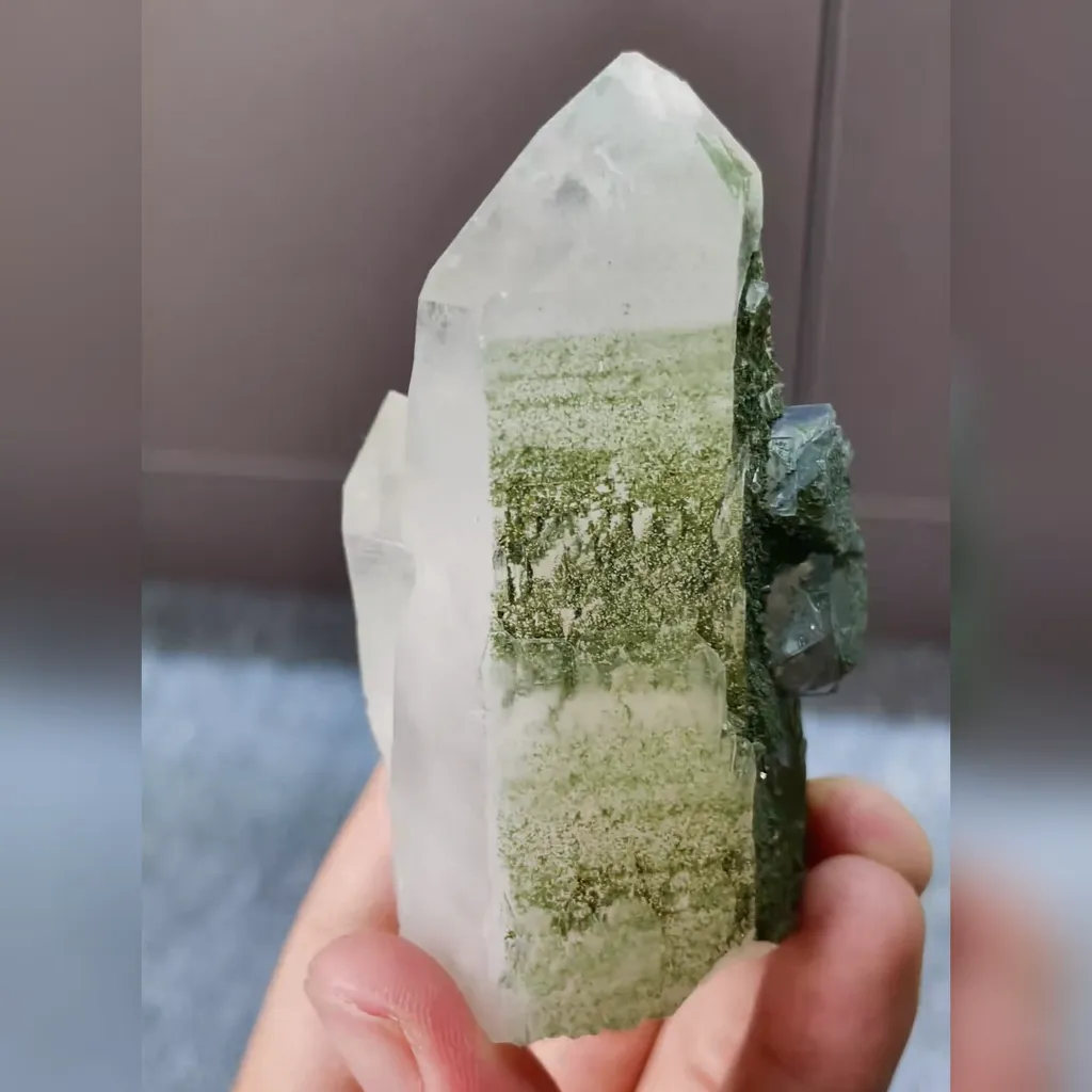 Natural Blue Cubic Fluorite and Quartz Tower Symbiosis comes from Yaogangxian,Hunan 40*50*80MM - image 4