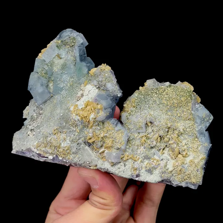 Natural Blue Cubic Fluorite and Siderite, Mineral Specimen:Yaogangxian,Hunan (125*90*50MM) - image 4