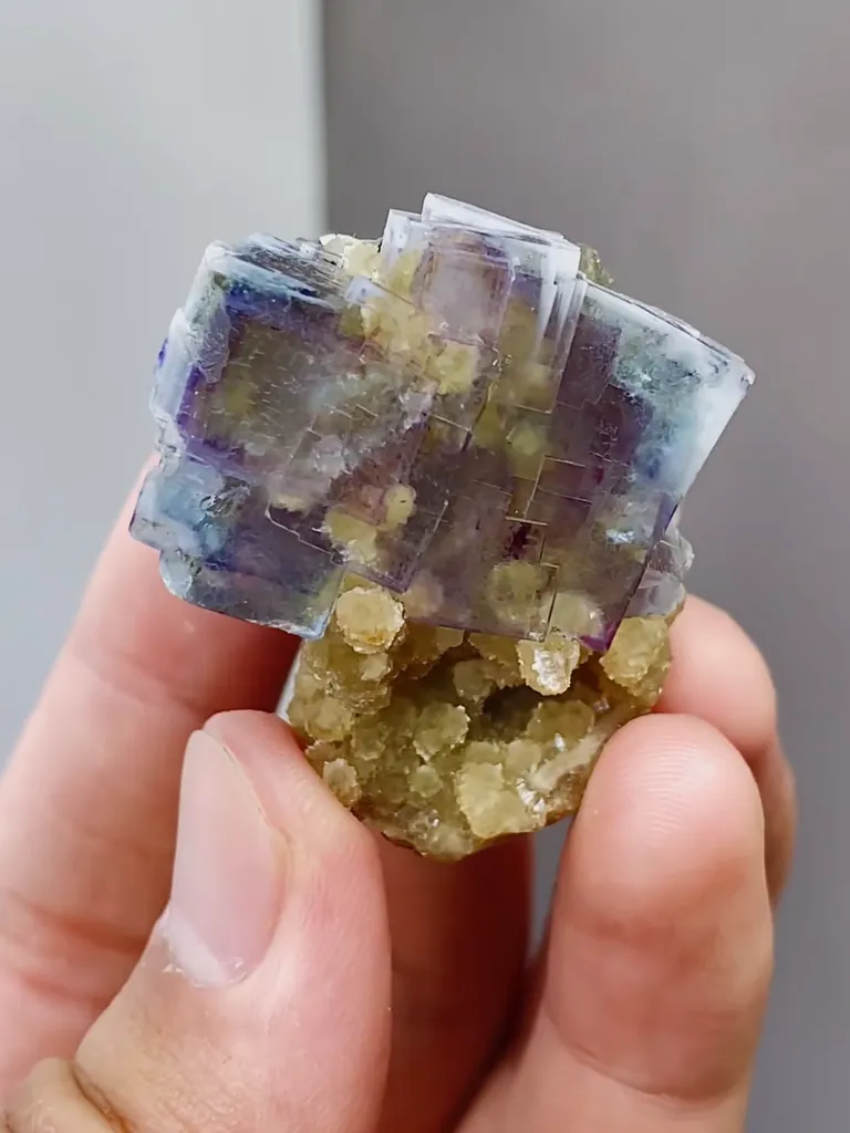 Natural Blue Cubic Fluorite coexists with Mica comes from Yaogangxian,Huann 30*40*30MM - image 6