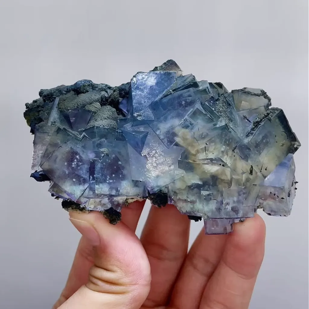 Natural Blue Cubic Fluorite comes from Yaogangxian,Hunan 100*50*25MM image