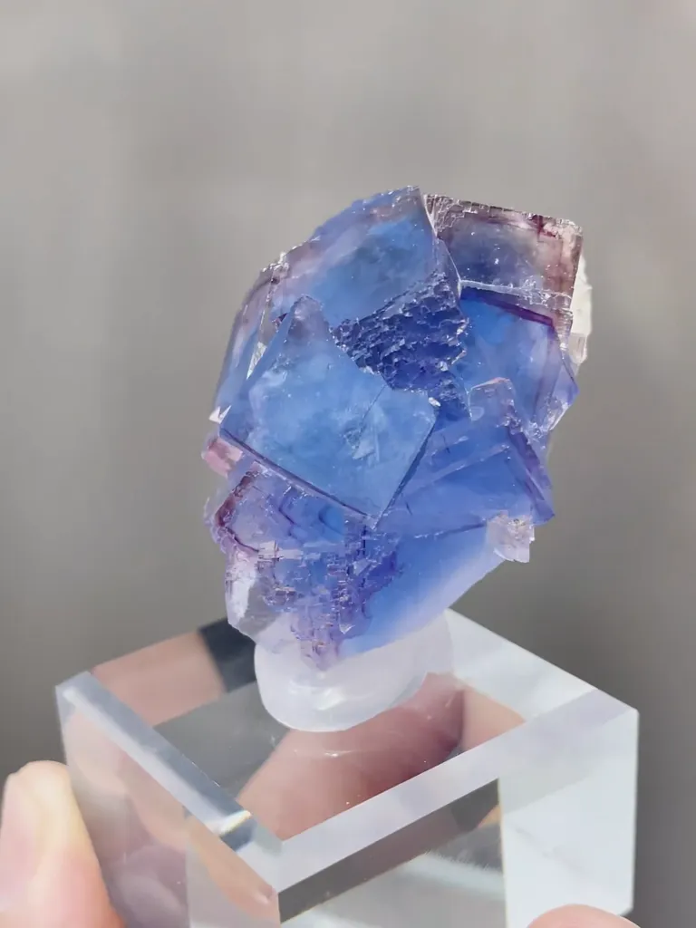 Natural Blue Cubic Fluorite comes from Yaogangxian,Hunan 40*38*40MM - image 3