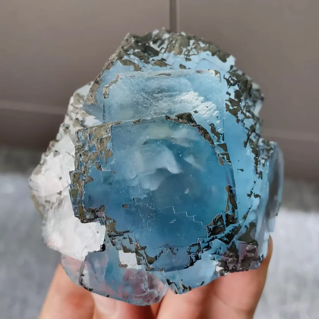 Natural Blue Cubic Fluorite comes from Yaogangxian,Hunan 80*60*45MM - image 5