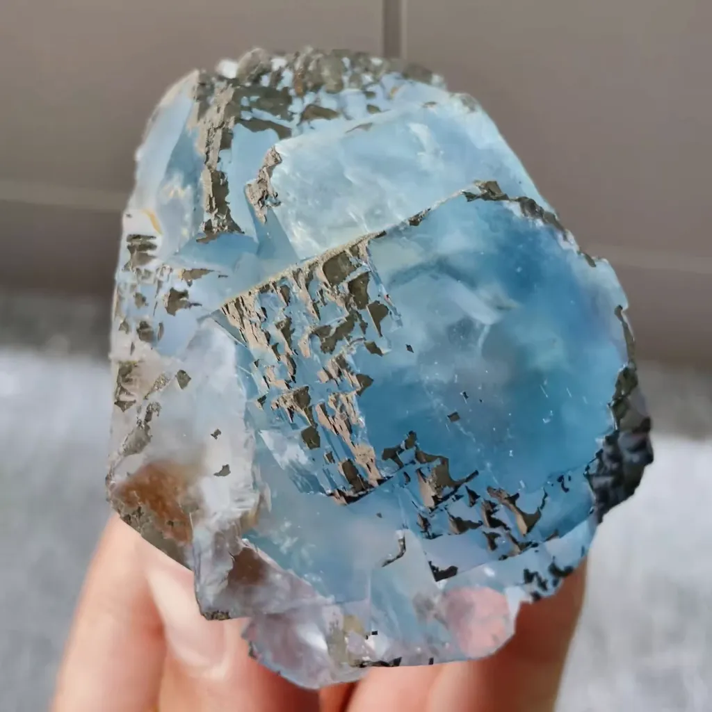Natural Blue Cubic Fluorite comes from Yaogangxian,Hunan 80*60*45MM - image 2