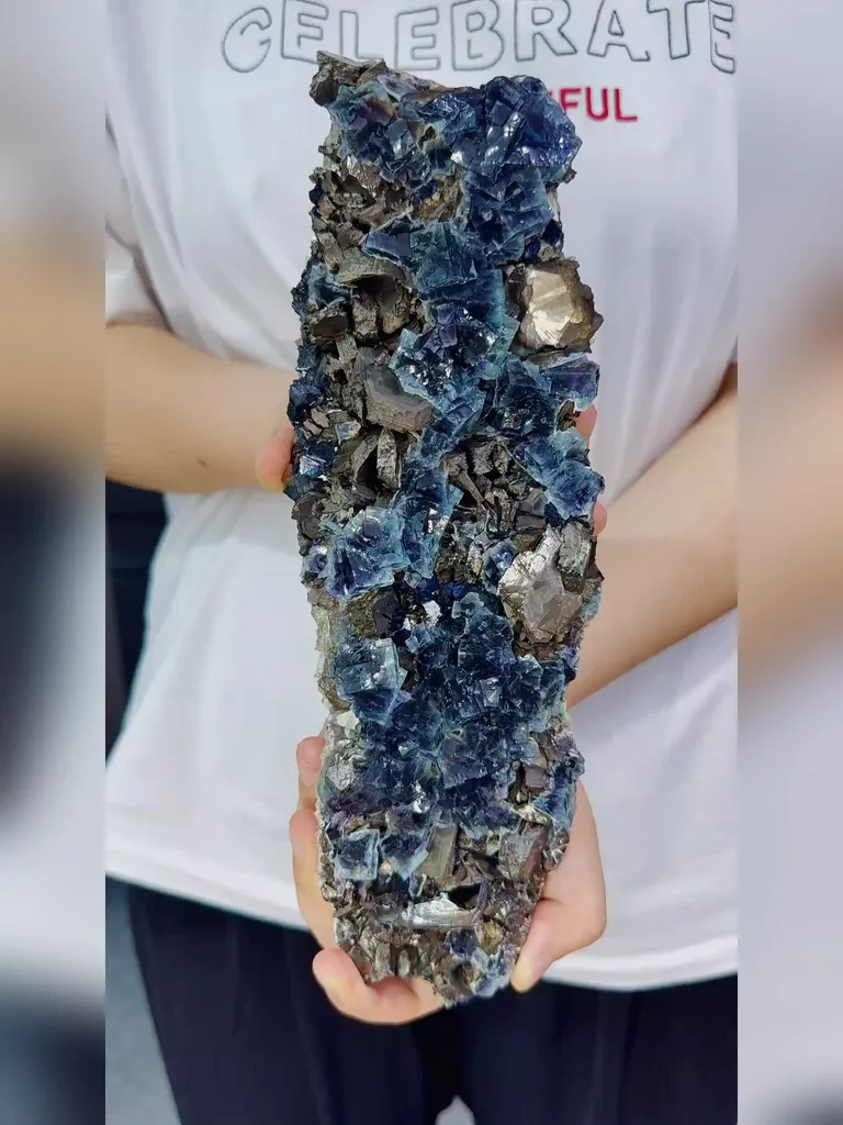 Natural Blue Cubic Fluorite comes from Yindu,Inner Mongolia 260*85*40MM image