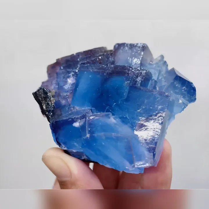 Natural Blue Cubic Fluorite, Mineral Specimen: Yaogangxian,Hunan (80*65*40mm) image