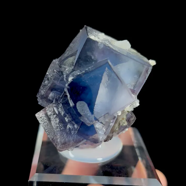 Natural Blue Cubic Fluorite, Mineral Specimen:Yaogangxian,Hunan (45*40*35MM) image