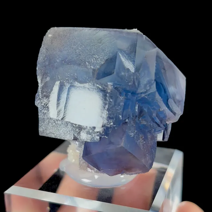 Natural Blue Cubic Fluorite, Mineral Specimen:Yaogangxian,Hunan (45*40*35MM) - image 4
