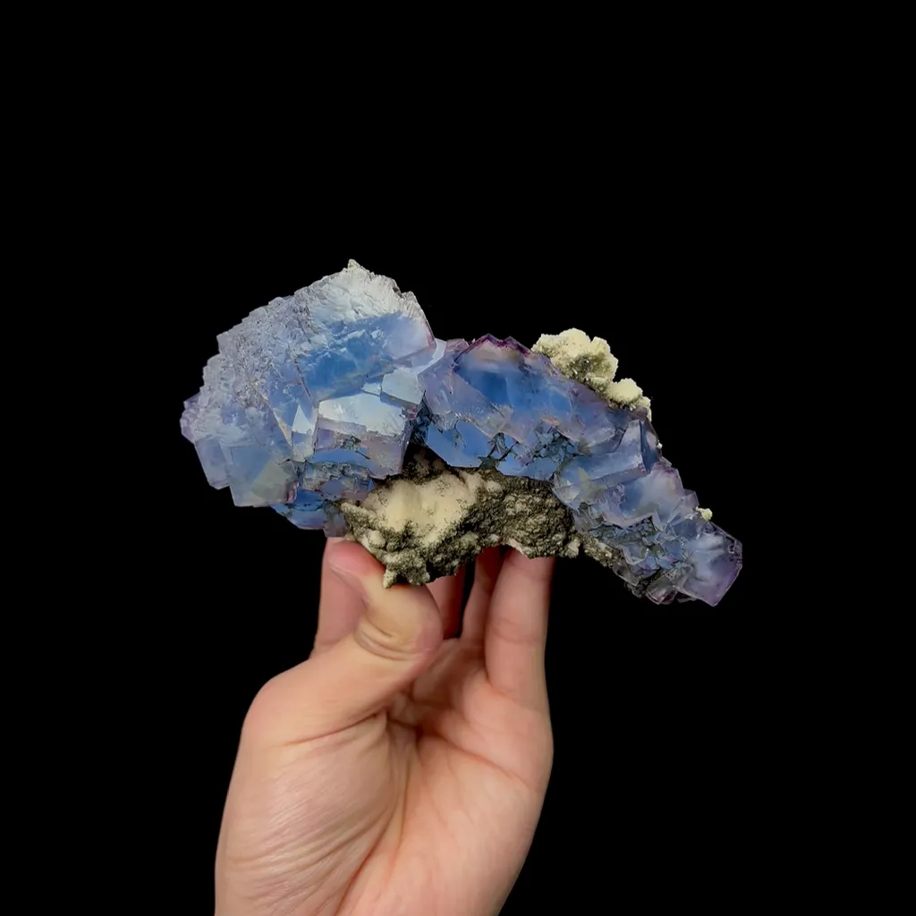 Natural Blue Cubic Fluorite, Mineral Specimen:Yaogangxian,Hunan (50*70*140MM) - image 4