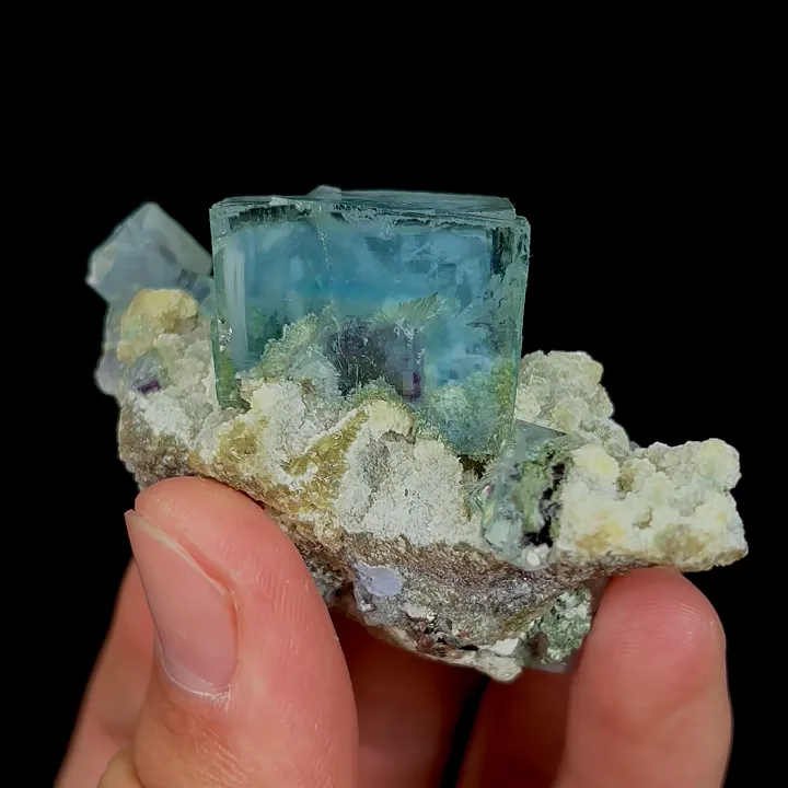Natural Blue Cubic Fluorite, Mineral Specimen:Yaogangxian,Hunan (55*35*30MM) - image 3