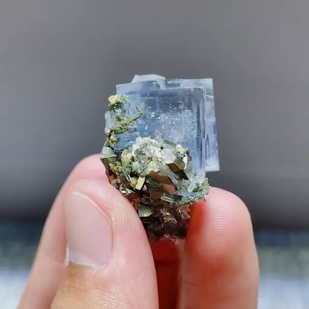 Natural Blue Cubic Fluorite with Arsenopyrite and Quartz Cluster Symbiosis comes from Yaogangxian,Hunan 40*30*20MM - image 2