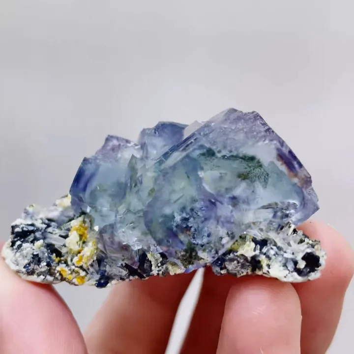 Natural Blue Cubic Fluorite,Mineral Specimen:Yaogangxian,Hunan (30*55*25MM) - image 4