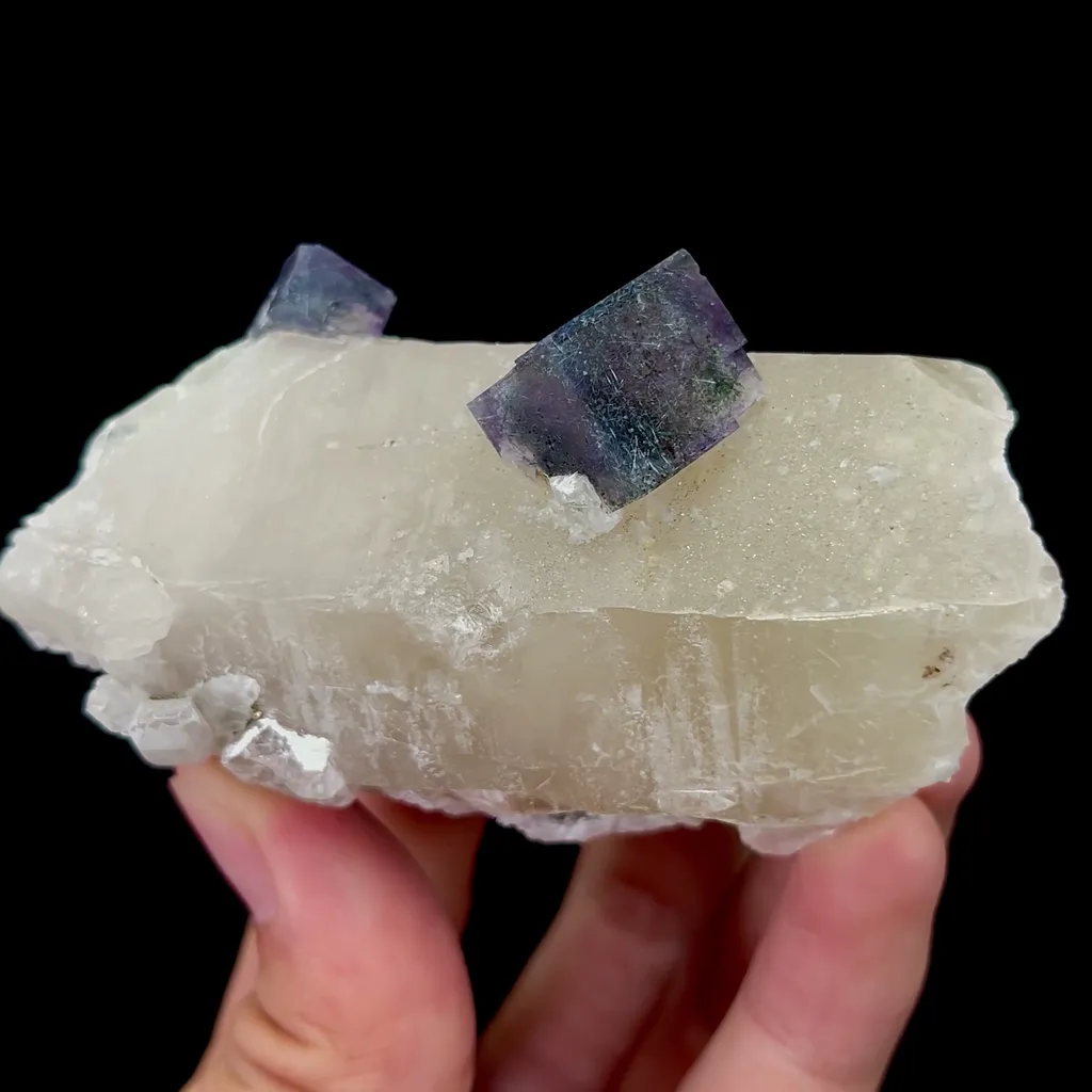 Natural Blue Fluorite and Bismuthinite and Crystal Mineral Specimen,High Quality Specimen,YAO GANG XIAN,HUNAN,CHINA(50*47*86mm) - image 4