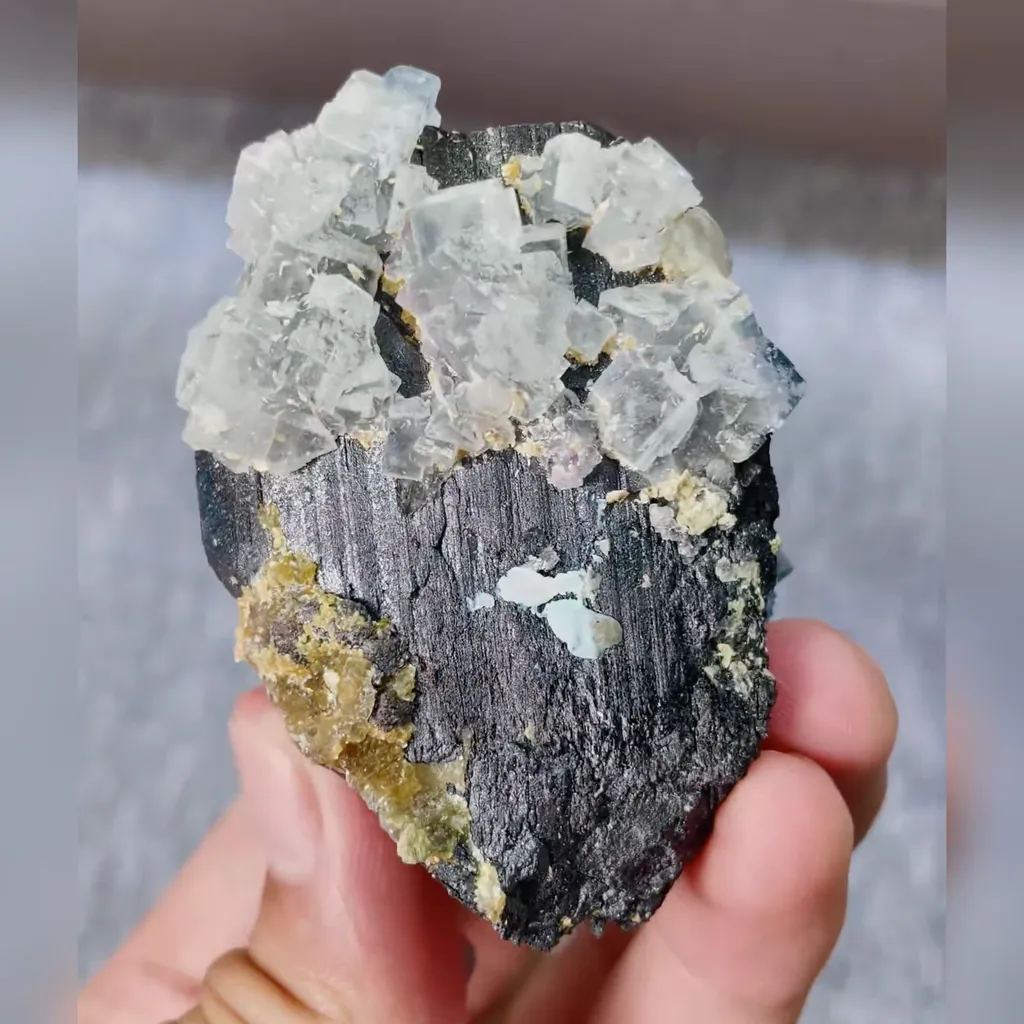 Natural Blue Fluorite and Black Wolframite Symbiosis comes from Yaogangxian,Hunan 45*65*40MM - image 5