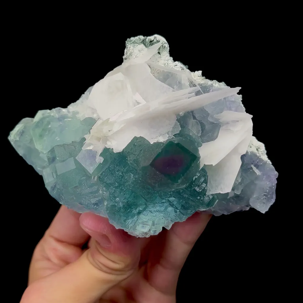 Natural Blue Fluorite and Calcite Mineral Specimen,High Quality Specimen,SHIZHUYUAN,CHENZHOU,HUNAN,CHINA(118*82*60mm) - image 4