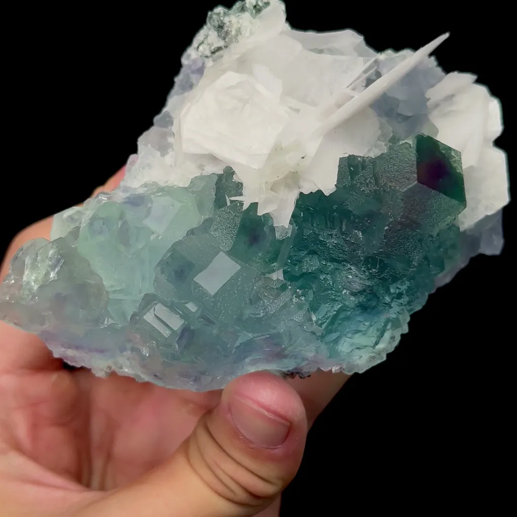 Natural Blue Fluorite and Calcite Mineral Specimen,High Quality Specimen,SHIZHUYUAN,CHENZHOU,HUNAN,CHINA(118*82*60mm) - image 3
