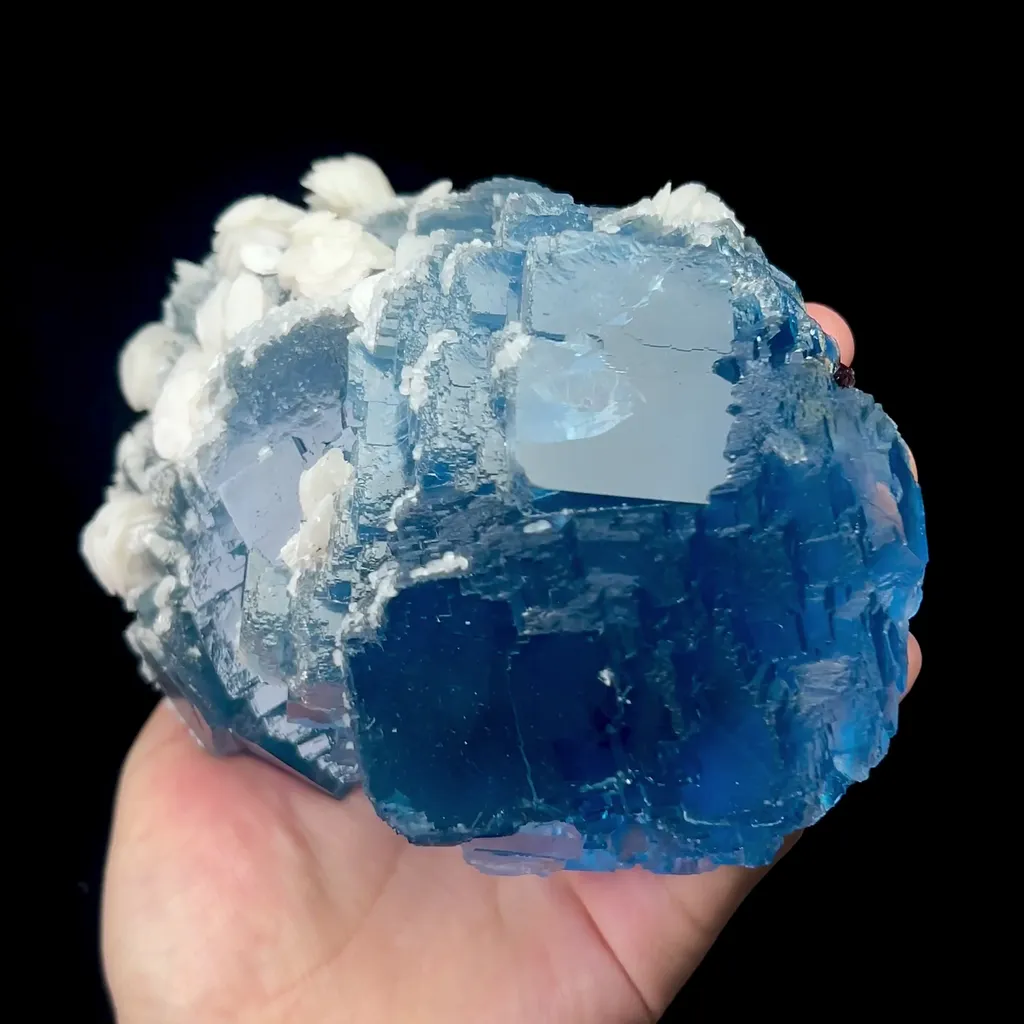 Natural Blue Fluorite and Calcite Mineral Specimen,High Quality Specimen,YAO GANG XIAN,HUNAN,CHINA(60*105*60mm) - image 2