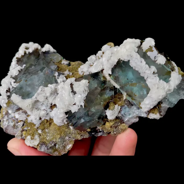 Natural Blue Fluorite and Calcite, Mineral Specimen:Yaogangxian,Hunan (115*70*35MM) - image 4