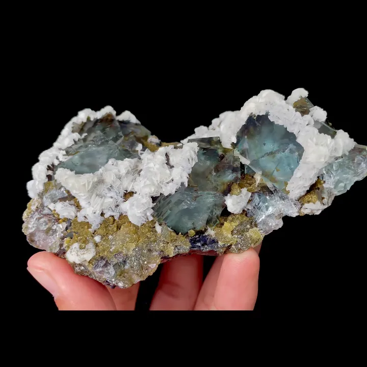 Natural Blue Fluorite and Calcite, Mineral Specimen:Yaogangxian,Hunan (115*70*35MM) image