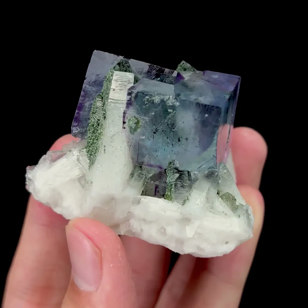 Natural Blue Fluorite and Crystal Mineral Specimen,High Quality Specimen,YAO GANG XIAN,HUNAN,CHINA(57*44*42mm) - image 3