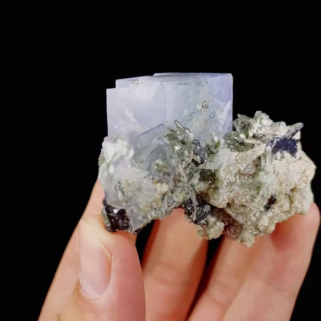 Natural Blue Fluorite and Grey Bismuth Symbiosis comes from Yaogangxian,Hunan 60*35*40MM - image 2