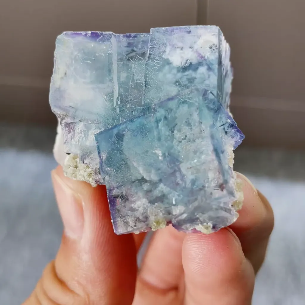 Natural Blue Fluorite and Quartz comes from Yaogangxian,Hunan 40*35*25MM - image 3