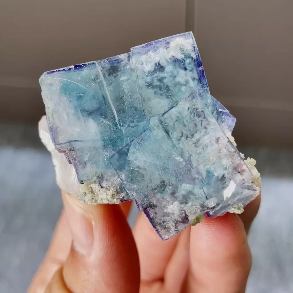Natural Blue Fluorite and Quartz comes from Yaogangxian,Hunan 40*35*25MM - image 2