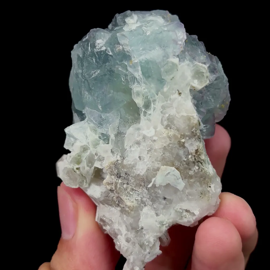Natural Blue Fluorite and Quartz Mineral Specimen,High Quality Specimen,YAO GANG XIAN,HUNAN,CHINA(40*70*35mm) - image 4