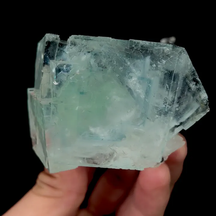 Natural Blue Fluorite and Quartz, Mineral Specimen:Yaogangxian,Hunan (85*60*45MM) - image 3