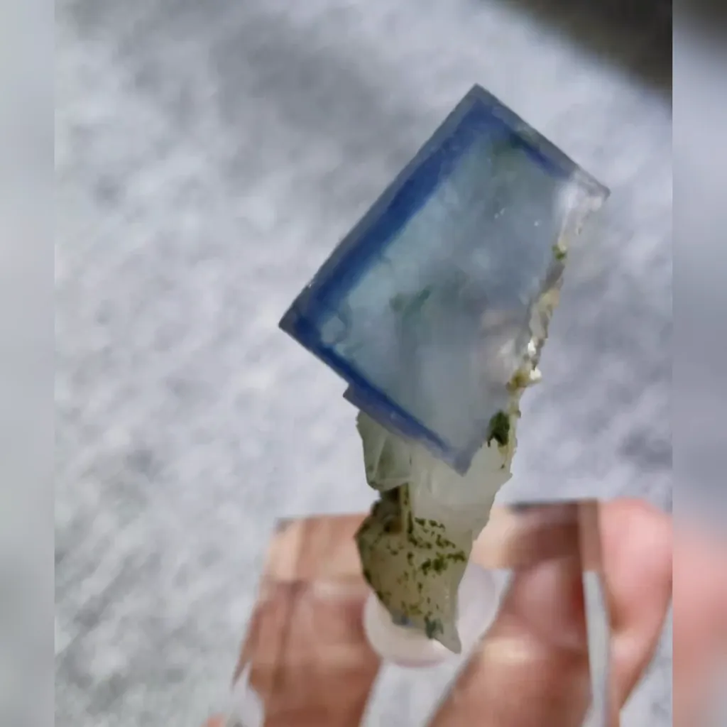 Natural Blue Fluorite and Quartz Symbiosis comes from Yaogangxian,Hunan 35*50*20MM - image 2
