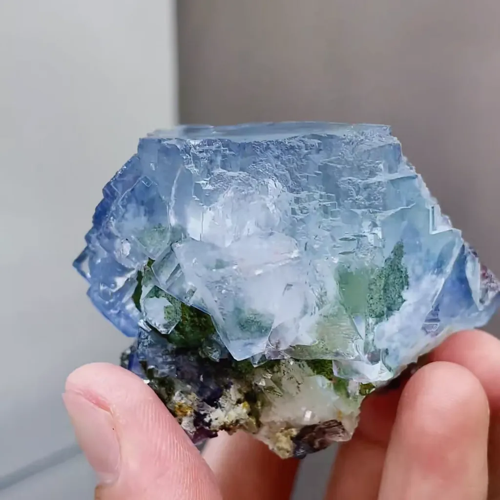 Natural Blue Fluorite and Quartz Symbiosis comes from Yaogangxian,Hunan 45*45*45MM - image 3