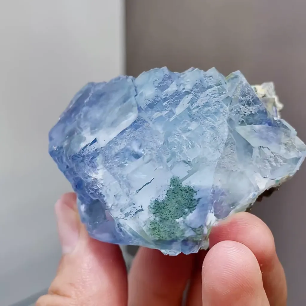 Natural Blue Fluorite and Quartz Symbiosis comes from Yaogangxian,Hunan 45*45*45MM image
