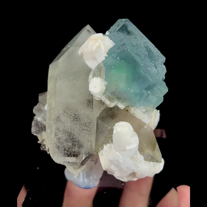 Natural Blue Fluorite and Quartz Tower, Mineral Specimen:Yaogangxian,Hunan (60*35*65MM) - image 4