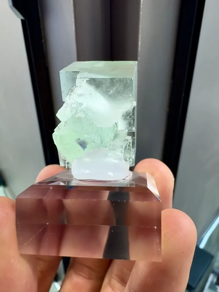 Natural  Blue Fluorite comes from Zhejiang,China 15*20*25 MM - image 4