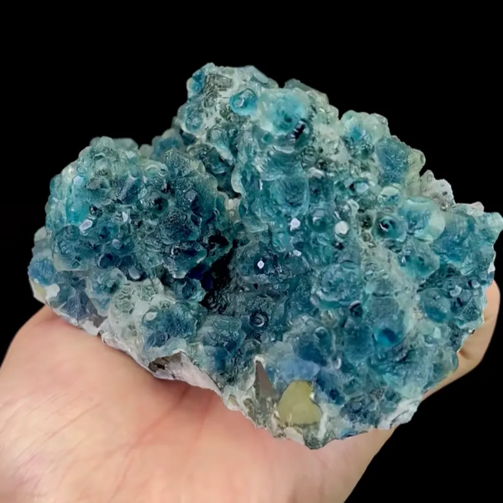 Natural Blue Fluorite Octahedron Mineral Specimen:Neimeng (135*90*60mm) - image 3