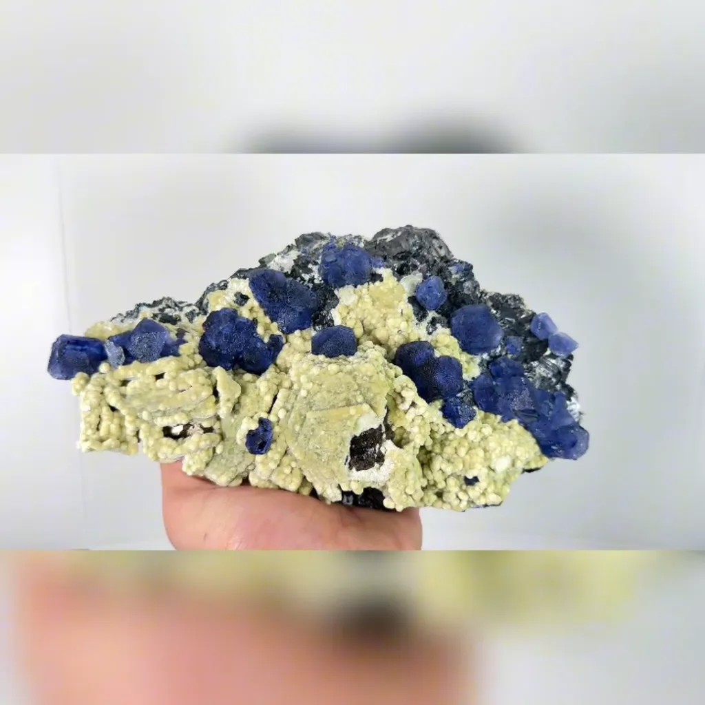 Natural Blue Fluorite with Magnetite and Mica, Mineral Specimen: Inner Mongolia,China (210*125*60MM) - image 2