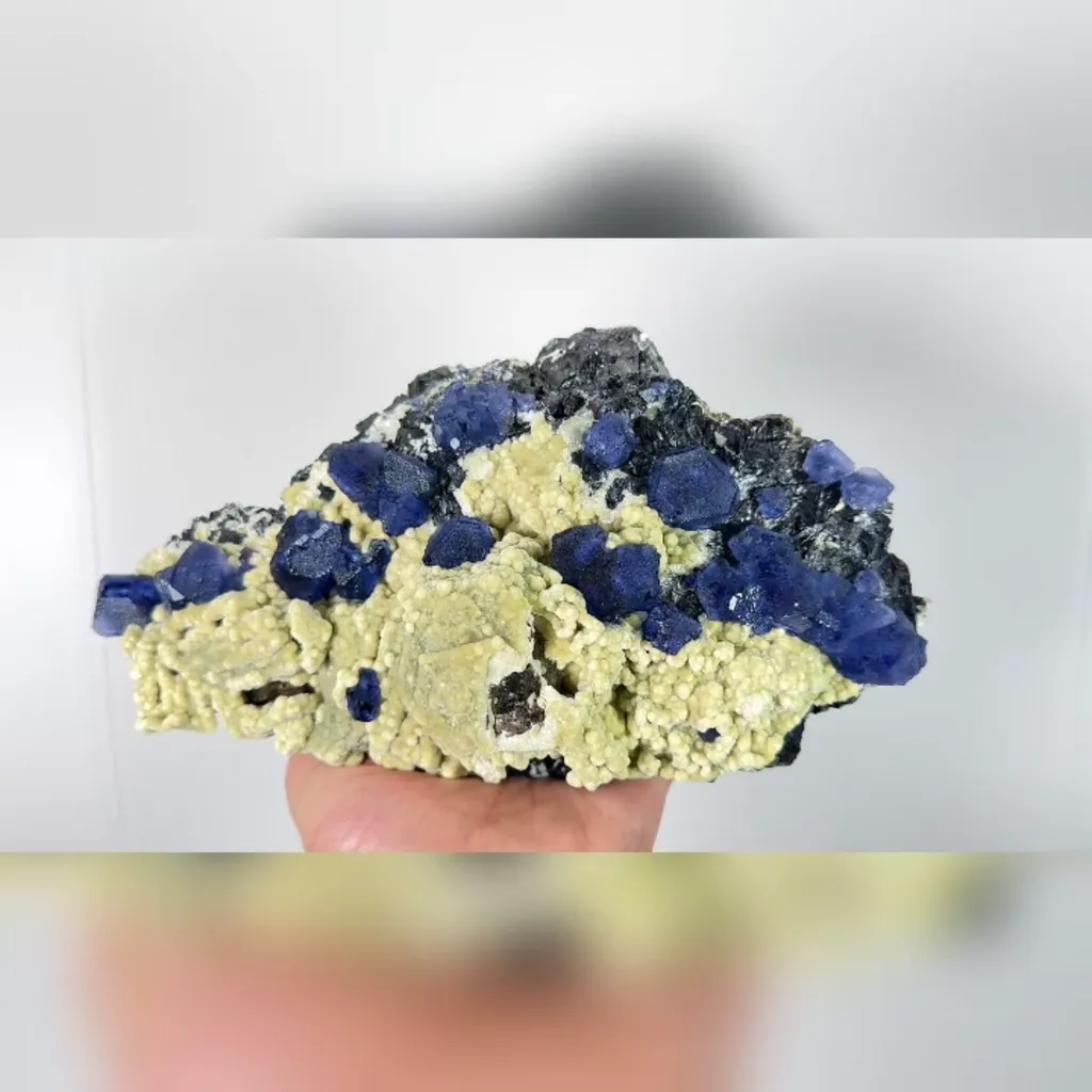 Natural Blue Fluorite with Magnetite and Mica, Mineral Specimen: Inner Mongolia,China (210*125*60MM) - image 4