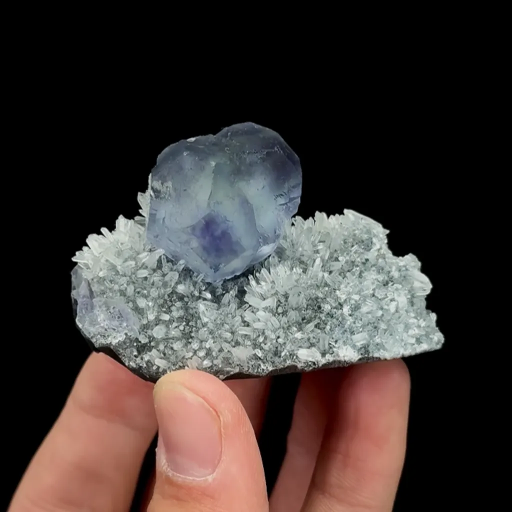 Natural Blue Heart Fluorite and Quartz, Mineral Specimen:Fujian,China (60*25*40MM) image