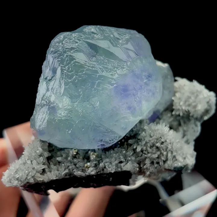 Natural Blue Heart Fluorite and Quartz, Mineral Specimen:Fujian,China (85*50*50MM) - image 3