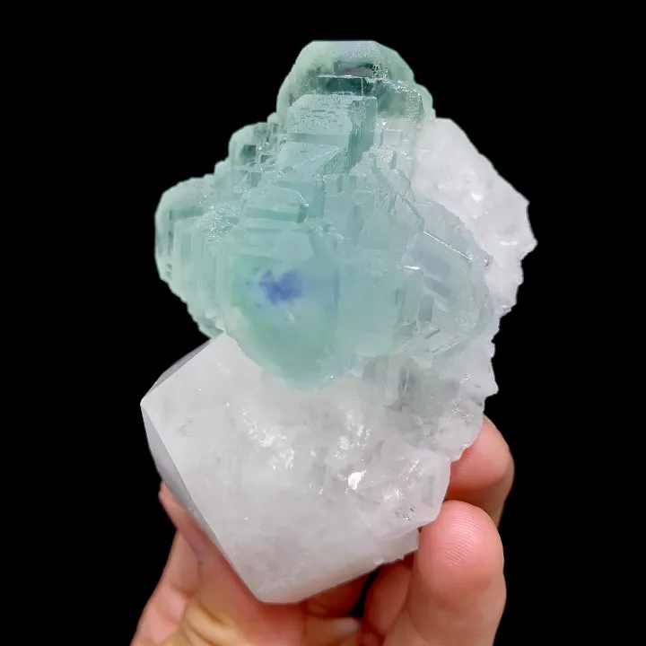 Natural Blue Heart Fluorite and Quartz Symbiosis comes from Fujian,China 60*80*45MM - image 2