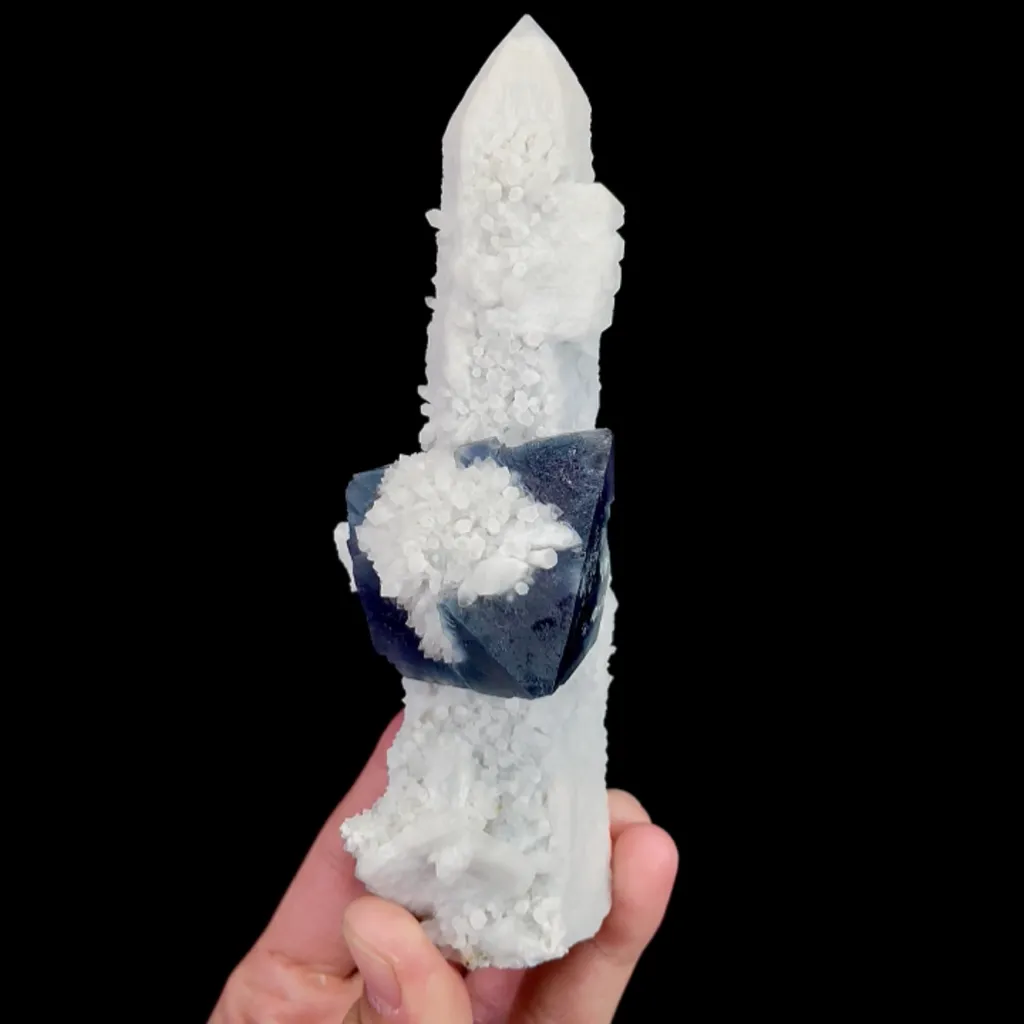 Natural Blue Octahedral Fluorite and Quartz, Mineral Specimen: Inner Mongolia,China (45*155*55MM) image