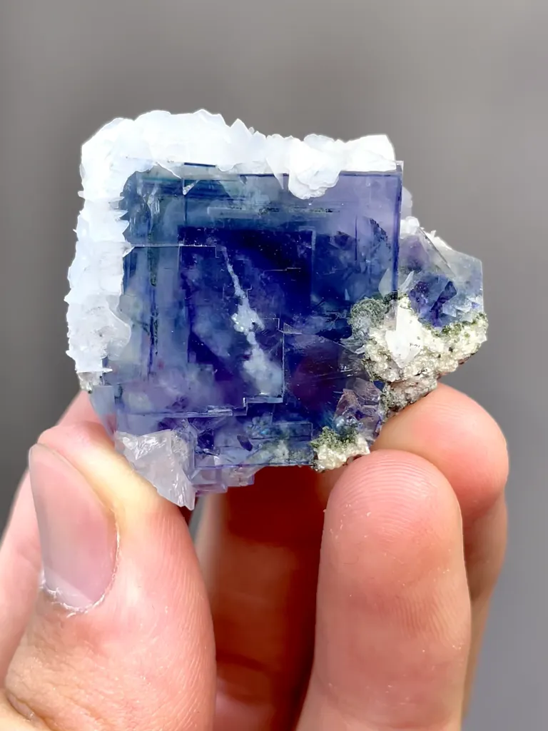 Natural Blue Phantom Fluorite and Calcite Coexist comes from Yaogangxian,Hunan 35*30*20MM - image 3