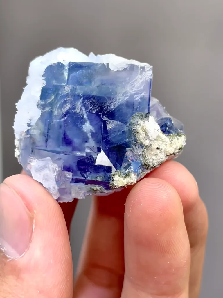 Natural Blue Phantom Fluorite and Calcite Coexist comes from Yaogangxian,Hunan 35*30*20MM - image 2