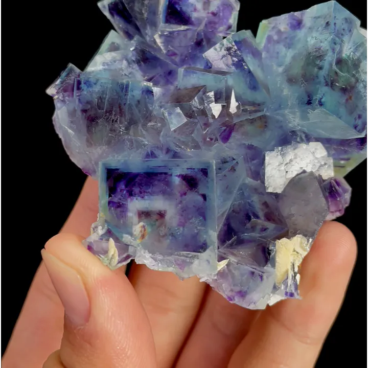Natural Blue Phantom Fluorite and Mica, Mineral Specimen: Yindu,Inner Mongolia (75*65*20MM) - image 3