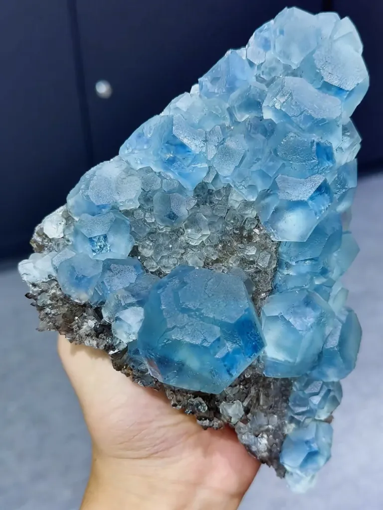 Natural Blue Phantom Fluorite and Quartz Cluster Symbiosis comes from Fujian，China 175*130*65MM - image 2