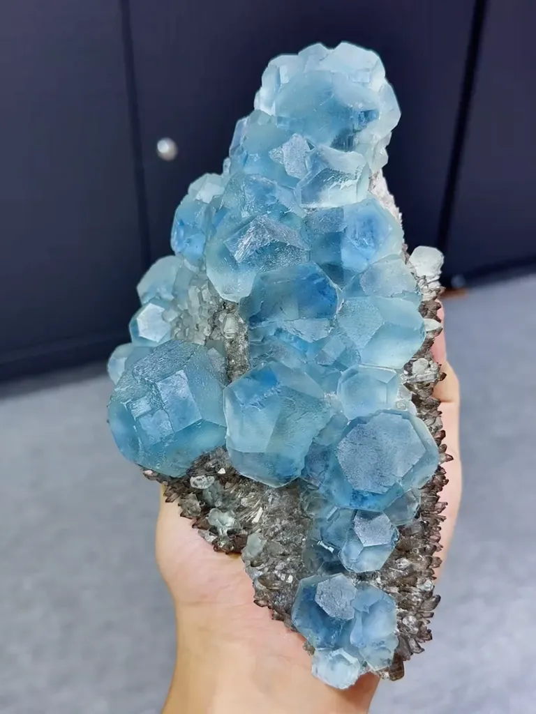 Natural Blue Phantom Fluorite and Quartz Cluster Symbiosis comes from Fujian，China 175*130*65MM image