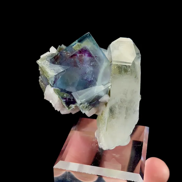 Natural Blue Phantom Fluorite and Quartz, Mineral Specimen:Yaogangxian,Hunan (45*30*45MM) image