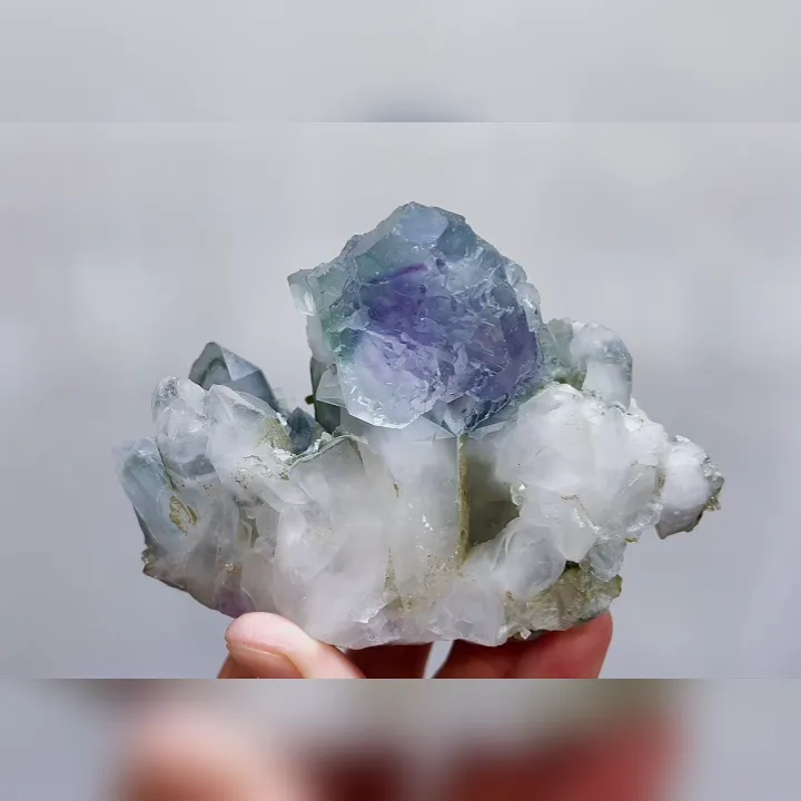 Natural Blue Phantom Fluorite and Quartz Symbiosis comes from Yaogangxian,Hunan 100*70*45MM - image 6
